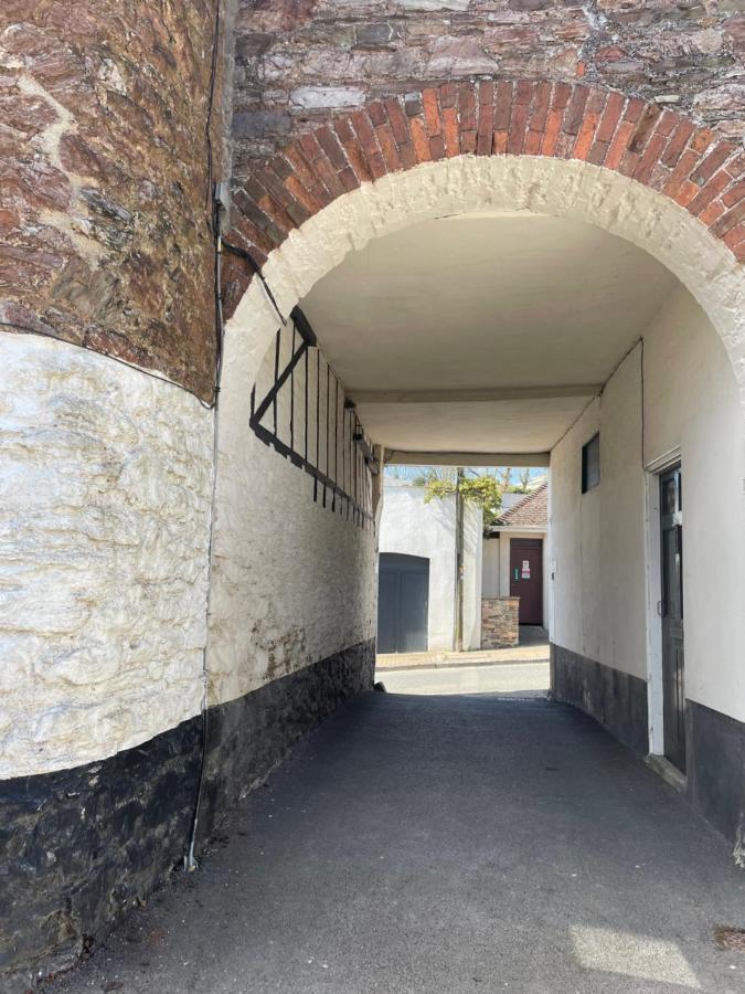 Brownston Apartments Modbury Extérieur photo